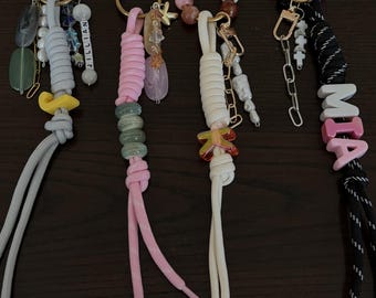 Custom Carabiner Paracord Keychain