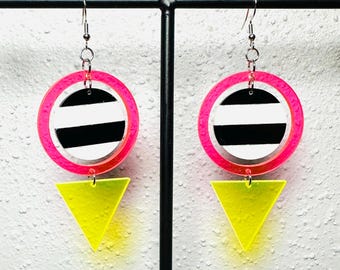 Boucles d'oreilles abstraites rétro