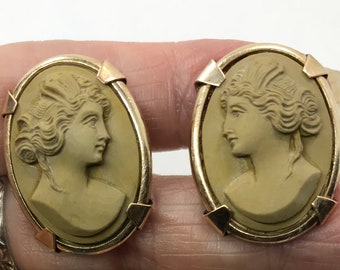 Antique lava carved cuff links in 12kt gold fill.  20 grms, 28x21mm. Awsome. 4159 xob