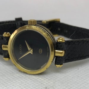 Dames jaren 80 Gucci horloge in zwart leer loopt goed. 4475 Etsy Nederland