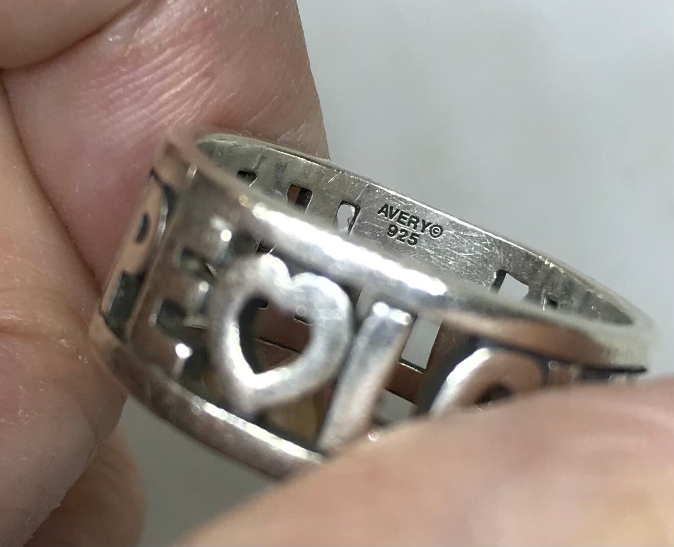 Beautiful James Avery Retired Band Ring 8 Grms Sz 10 Almost 1 2