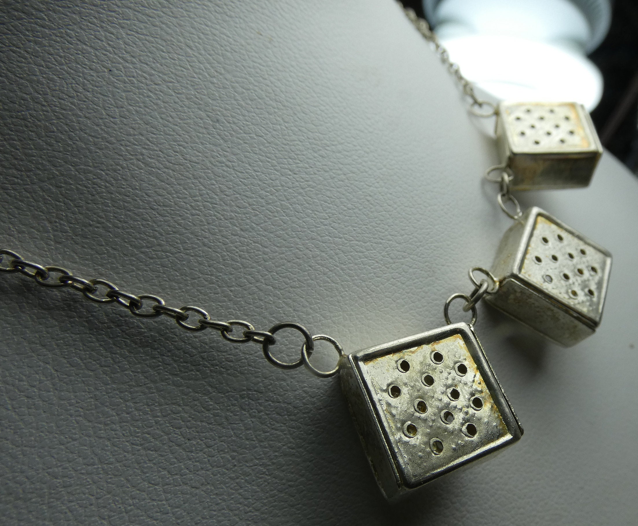 18kt GP Unique Design Necklace 18.5 