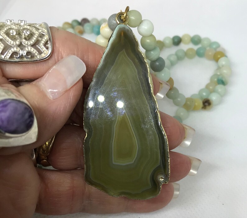 62 grms 5mm beads pendant is 60x25mm Beautiful agate necklace 4242 Beautiful