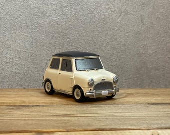 Modelo clásico Mini a escala 1:43 hecho a mano | Miniatura BMC Mini Cooper/Austin Mini Cooper S Mk1 pintada a mano