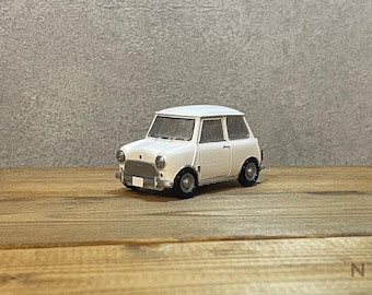 Modelo clásico Mini a escala 1:43 hecho a mano | Miniatura BMC Mini Cooper pintada a mano / BLMC Mini Cooper S Mk3 blanco