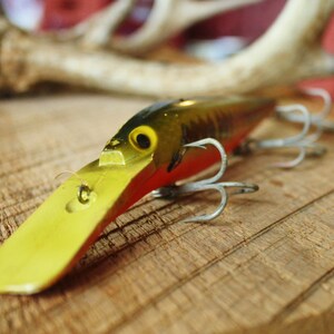 Vintage Storm Big Mac Fishing Lure in Bass Pattern With Orange Belly 
