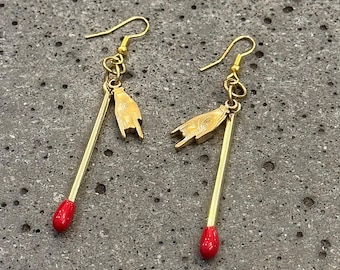 Light Up the Night Matchstick Horn Handschutz Ohrringe