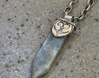 Tibetische Labradorit Spike Halskette mit Gehämmert/Strukturierte Splitter Kette