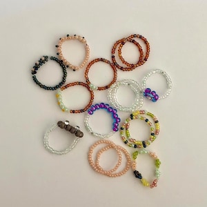 Handmade Beaded Flower Ring Set, Y2K Daisy Chain Seed Bead Ring Bundle