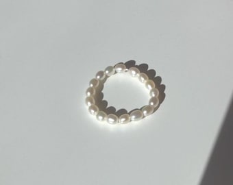 Cream Freshwater Pearl Ring – Oval Pearl Stackable Jewelry