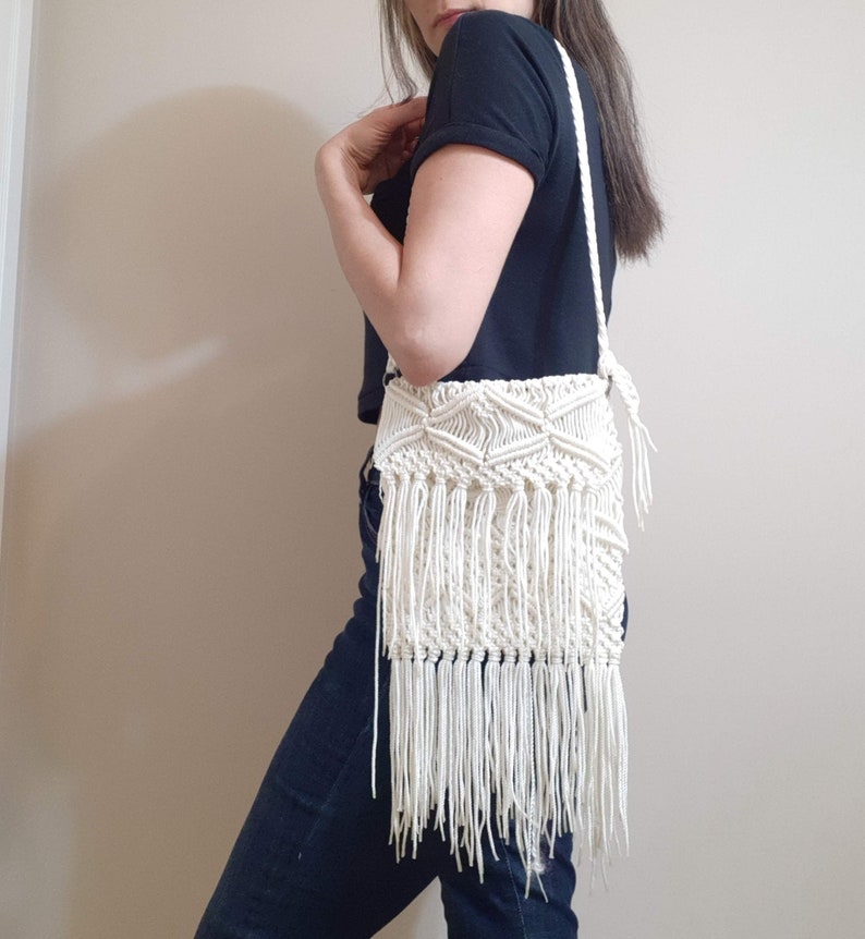 Macrame cream fringe purse / braided shoulder bag Etsy