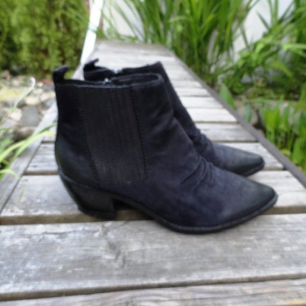 Black Suede Leather Ankle Western Boots Vintage ALDO 80s 90s size 38