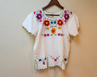 Floral cotton embroidered boho blouse