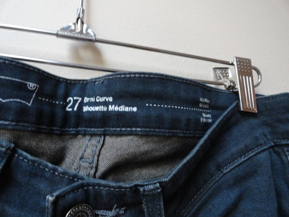 levis 27 demi curve