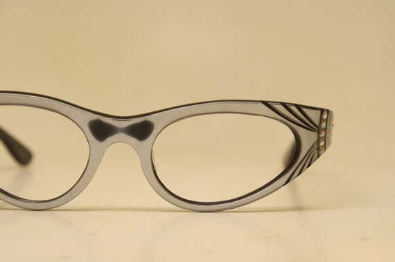 Vintage Cat Eye Glasses Gray  Fade Rhinestone 196… - image 4