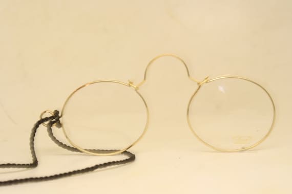 Authentic Gold Oval Lunor Pince Nez Nuremberg Sty… - image 1