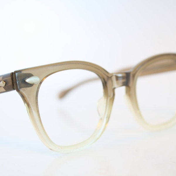 American Optical Brown Fade Vintage Eyeglasses Frames BCG Glasses 1960's Depp Dean vintage eyewear Vintage Eyeglasse