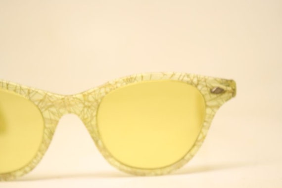 Cat Eye Sunglasses Vintage Eyewear Retro Glasses … - image 4