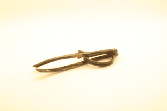 Folding Black Unique vintage Sunglasses Unused - image 7