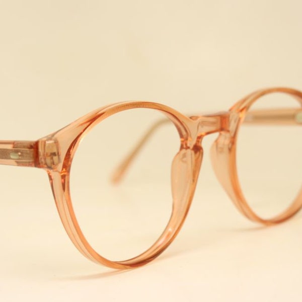 eyeglasses pink frame
