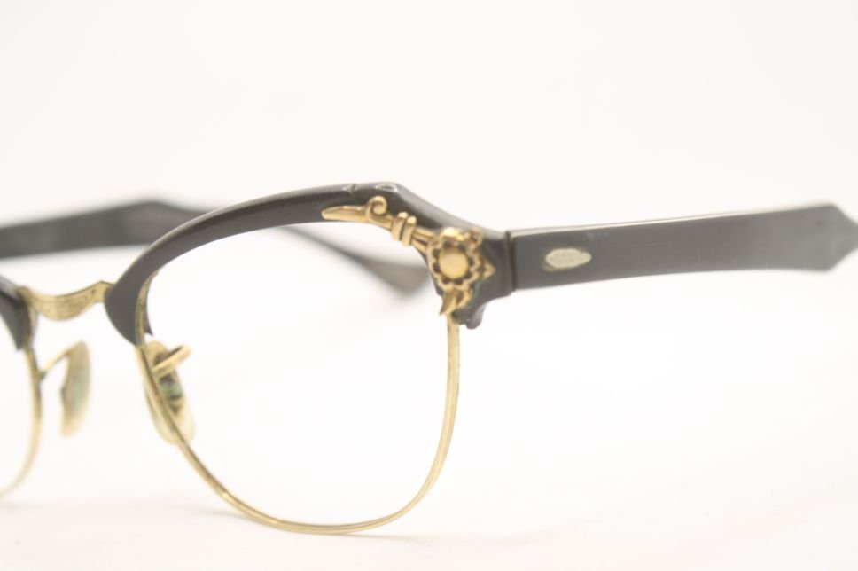 B&L Black Gold Cat Eye Glasses Vintage Eyewear Retro Glasses  display picture 2