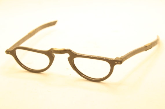 Folding Black Unique vintage Sunglasses Unused - image 5