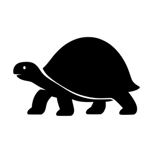 Peut inclure: Une silhouette graphique noire unie représentant une tortue de profil, orientée vers la gauche. Le design présente une carapace arrondie, une petite tête avec un point blanc pour l'œil et quatre pattes robustes en position de marche.