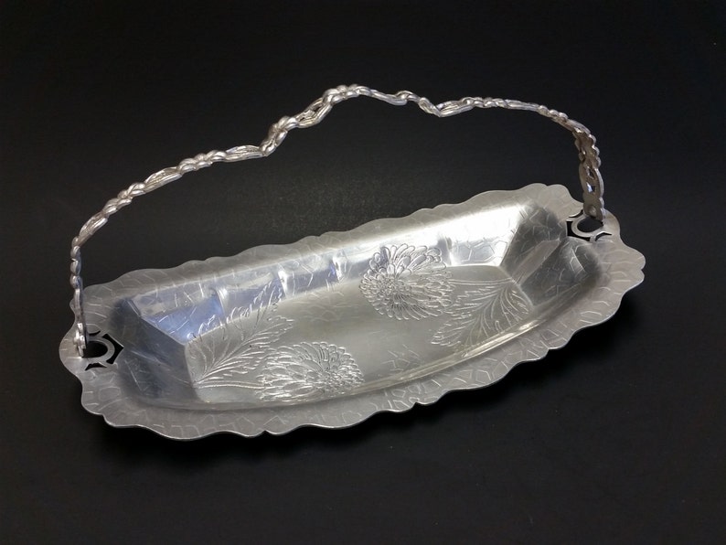 Vintage Silver Aluminum Embossed Retangular Scalloped Tray Etsy