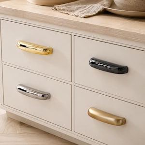 Curved Cabinet Pulls, Modern Drawer Handles, Minimalist Kitchen Hardware, Dresser Furniture Decor