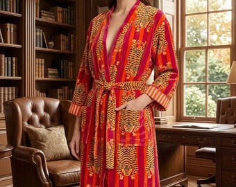 Indisk kimono i sammet - Lång badrock med tigermönster, Rosa och orange randig nattlinne
