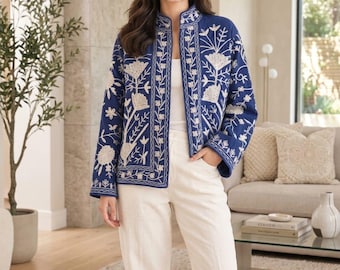 Kungsblå broderad kimonojacka, vit blommig boho-kofta, ytterkläder med öppen framsida