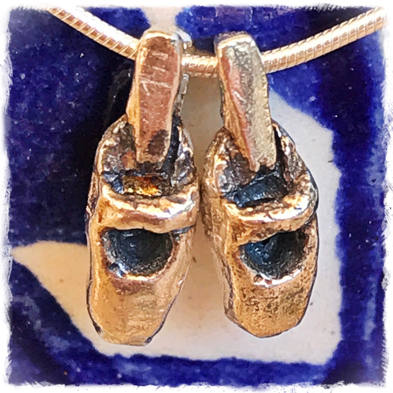 silver ballerina pendant. silver ballerina necklace. silver ballet shoes pendant. silver necklace ballet shoes.