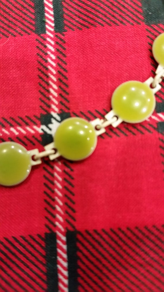 60s Unique Lime Green Disc Necklace with Interlock