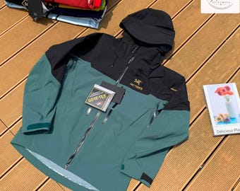 Arcteryx Alpha SV Goretex Waterproof and Windbreaker Jacket Mens