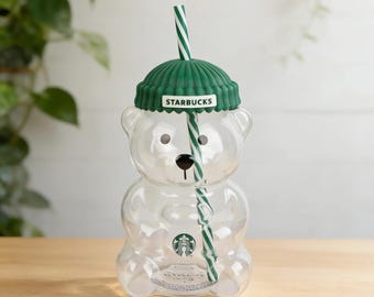 Vaso térmico Starbucks Bearista Bear de 591 ml con tapa verde y pajita.