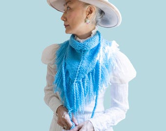 Loopy Mango Little Triangle Fringe Bandana- PATTERN - Dream (Merino Worsted)
