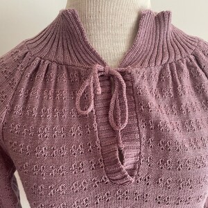 70&#39;s Lilac Pointelle Collared Neck Tie Sweater XS S