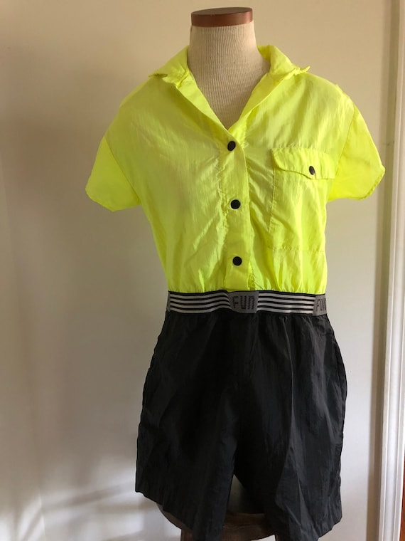 SALE 30% OFF 80's Neon Yellow and Black Union Labe
