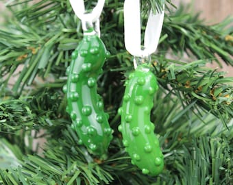 Blown Glass Pickle Ornament, Christmas Pickle, Traditional Pickle Ornament, Pickle Decoration, Christmas Gift for Family, Pickle Lover Gift