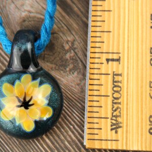 Blown Glass Flower Pendant, Hemp Necklace, Hypoallergenic Jewelry, Hippie Gifts, Flower Girl Gift, Best Friend Gift, Floral Gift for Her image 5