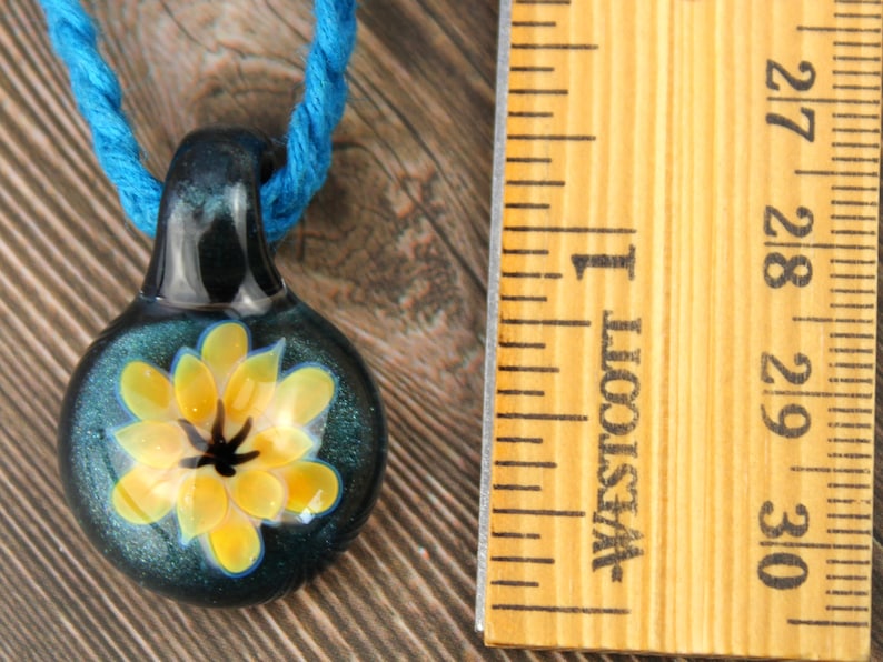Blown Glass Flower Pendant, Hemp Necklace, Hypoallergenic Jewelry, Hippie Gifts, Flower Girl Gift, Best Friend Gift, Floral Gift for Her image 6