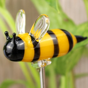 Blown Glass Bumblebee Plant Stake, Bumble Bee Decor, Planter Ornament, House Plant Stakes, Honey Bee Decor, Bumblebee Gift, Plant Lover Gift image 1