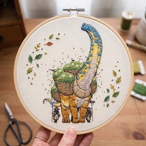 Mini-dinosauriebroderikit, set med 3 söta nybörjardinosauriepyssel, enkel dinosauriepresent för barn för dinosaurieälskare