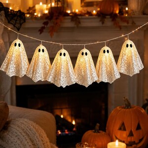 Halloween ghost light string, LED lace ghost wreath, warm white hanging decoration, quirky and cute party window decoration