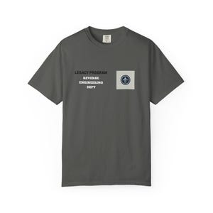 T-shirt med Legacy Program-märke | Minimalistisk logotyp på bröstet