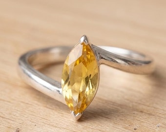 Gul citrin Marquise Cut Solitaire Ring | Minimalistisk Ring