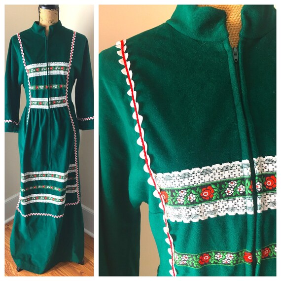 Vtg 70s Hunter Green Vassarette Robe Holiday Dress