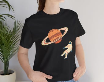 Astronaut Saturnus T-shirt | Kosmisch ruimteplaneetontwerp