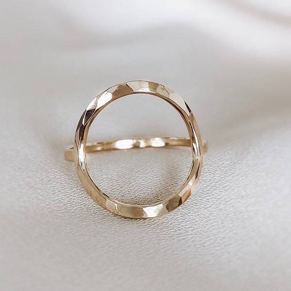 Bague cercle ouvert, bague cercle en or, bague Karma, cadeau pour maman, bague cercle en or, bague cercle en argent sterling, bague meilleur ami, bague délicate