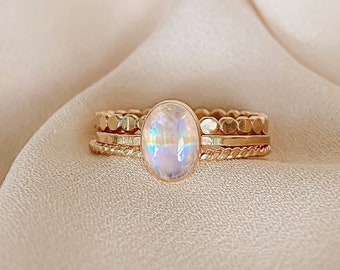 Bague pierre de lune arc-en-ciel, parure de bagues en pierre de lune, bague pierre de lune dorée, bagues empilables de pierres précieuses, bague pierre de lune argentée, pierre de naissance de juillet